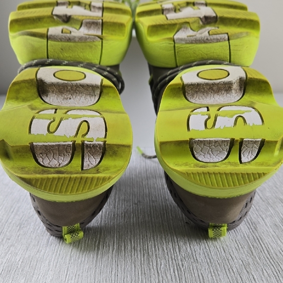 Sorel Kinetic Breakthru Lace Up Sneakers Womens Size 9.5 Olive Green Neon Yellow - Picture 10 of 16